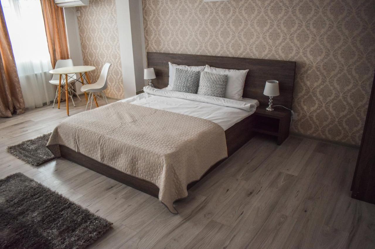 B House Rooms Jászvásár Kültér fotó